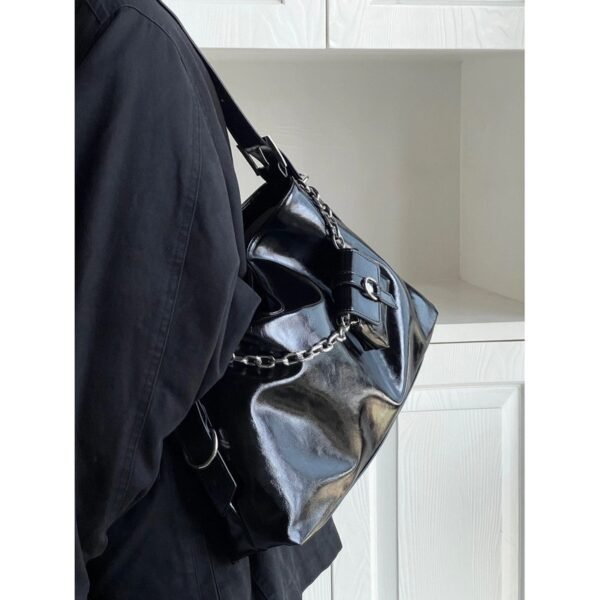Minimalist Large Capacity Crossbody Bag- black