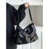 Minimalist Large Capacity Crossbody Bag- black