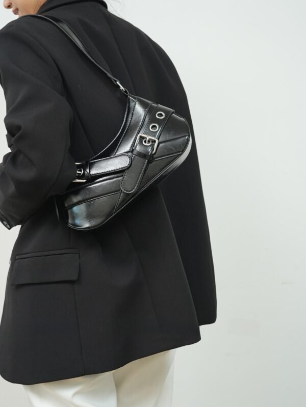 Retro Niche Single-Shoulder Armpit Bag Commuter Crossbody Bag - color black